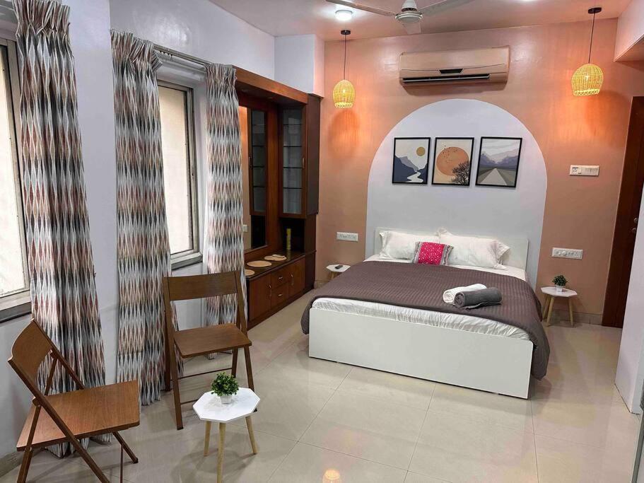 Coral: Pvt In Koregaon Park. Wifi Smarttv Ac * Pune