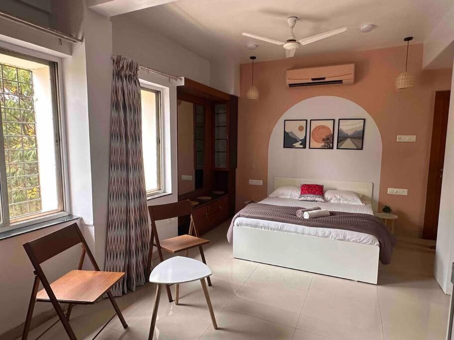Coral: Pvt In Koregaon Park. Wifi Smarttv Ac Pune