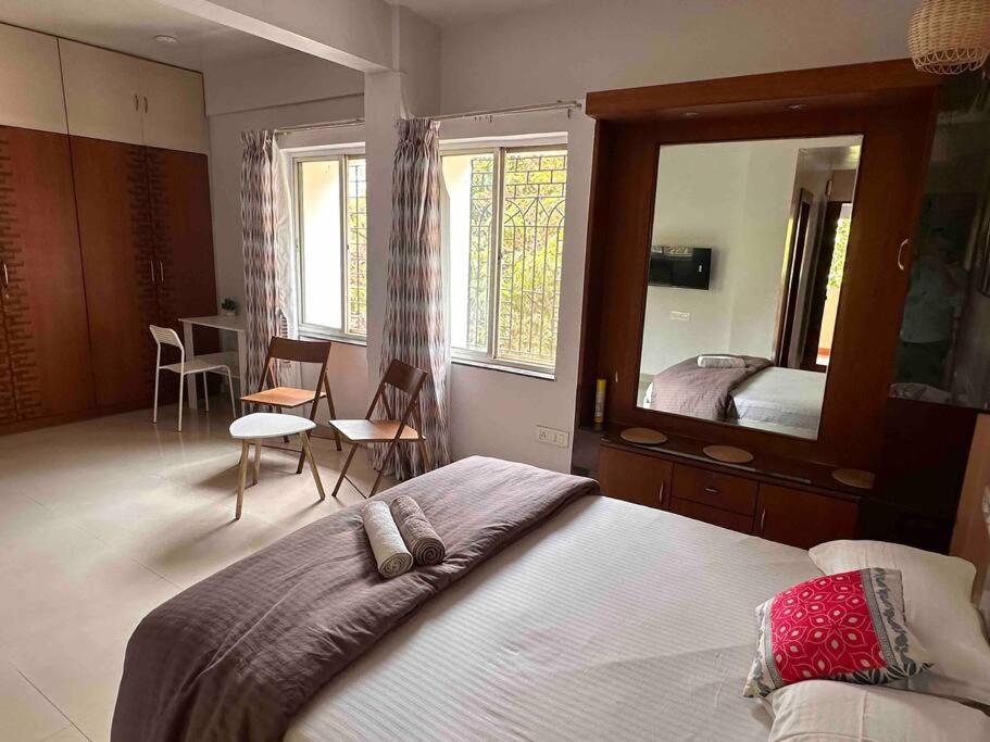 Coral: Pvt In Koregaon Park. Wifi Smarttv Ac Apartment Pune